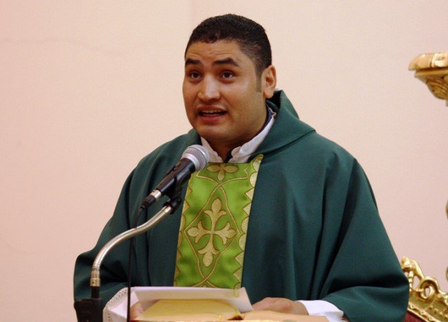 En su mensaje de Navidad, el Padre Carlos Rubio hace un llamado a la justicia social y a la esperanza en Honduras 1 dt.common.streams.StreamServer