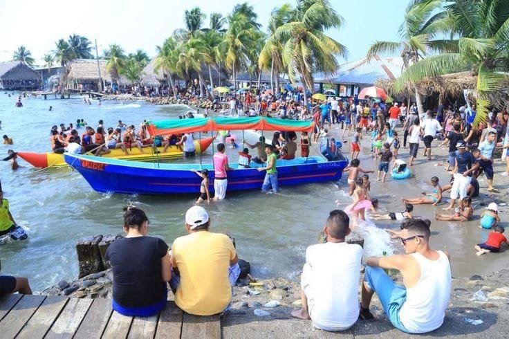 Diputado alerta sobre la pérdida de empleos en Semana Santa por falta de nueva ley laboral 1 Playas