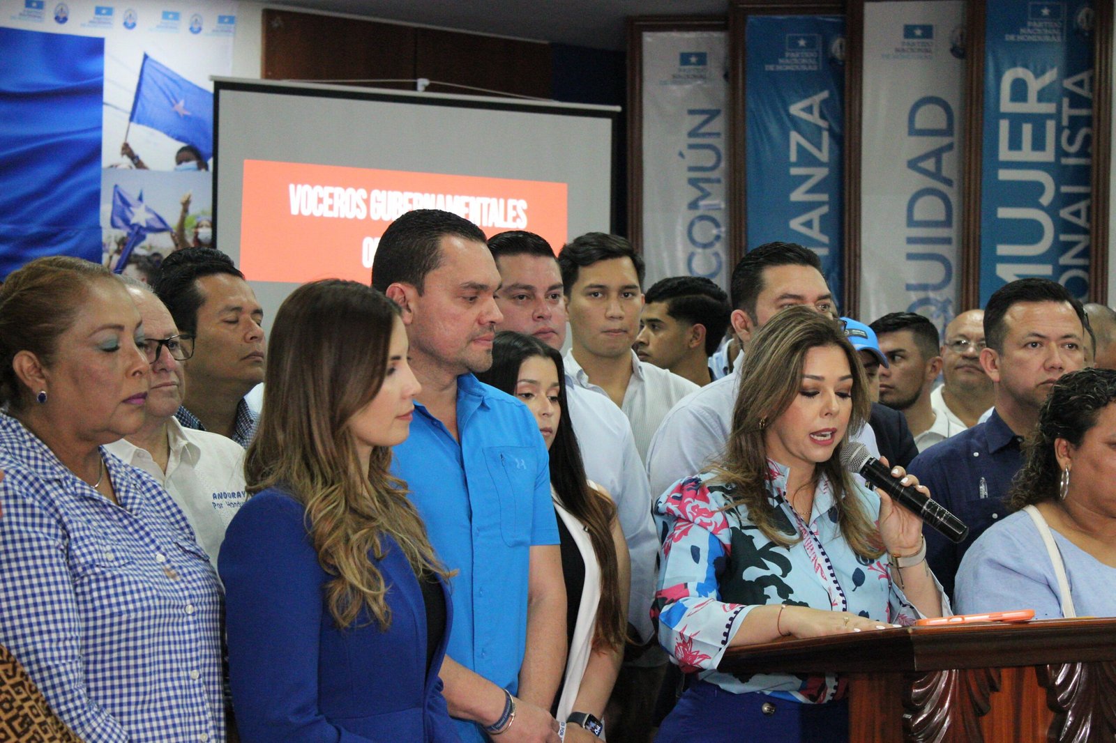 El Partido Nacional Respaldó a las Consejeras del CNE y Exige Ampliación de Sesiones en el Congreso 1 WhatsApp Image 2025 03 25 at 1.35.40 PM scaled