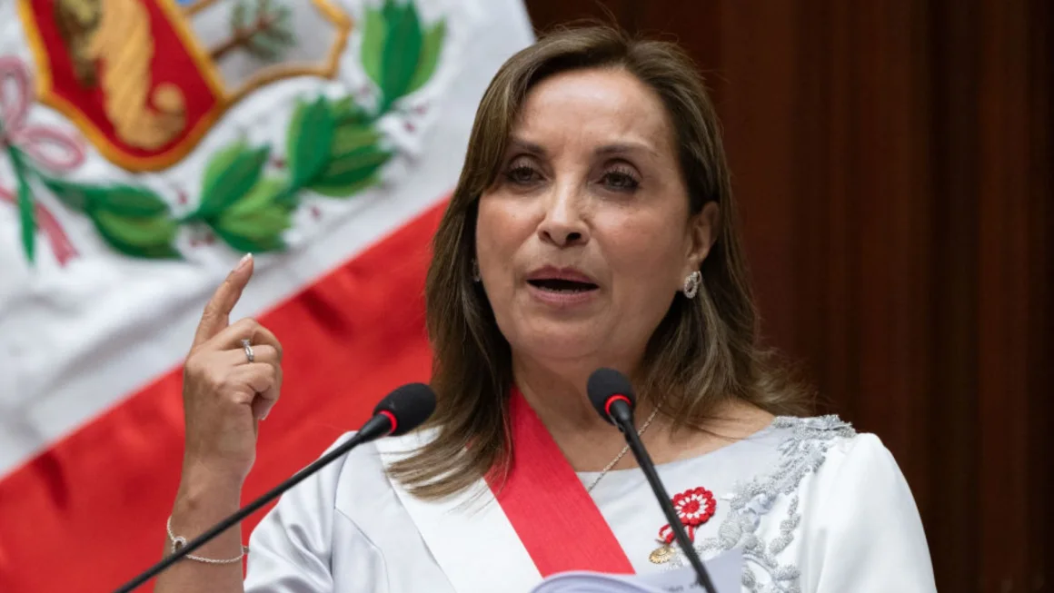 Boluarte propone debatir la pena de muerte para violadores de menores en Perú 1 dina boluarte