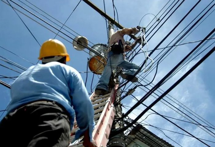 Sindicato de la ENEE alerta sobre apagones por altas temperaturas este verano 1 energia cortes