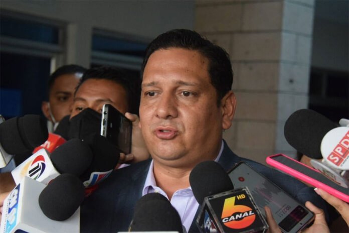 Gabriel Rubí recibe arresto domiciliario tras pagar millonaria caución por caso de ventiladores defectuosos 1 Gabriel Rubi 696x464 1