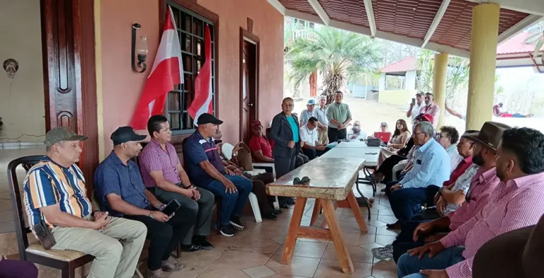 Dirigentes liberales de Olancho consolidan unidad con miras a las elecciones de 2025 1 dirigentes liberales se unen en olancho 1