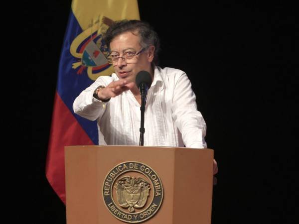 Gustavo Petro afirma que EE. UU. le revocó la visa y minimiza el hecho con ironía 1 gustavo petro 10535883 20250422075811