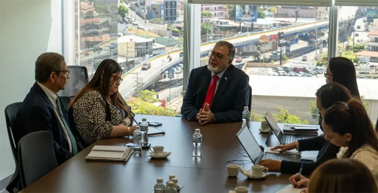 Gobierno y sector privado hondureño dialogan sobre aranceles y posible TLC con China 11 reunion sde