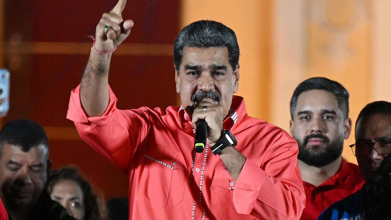 Maduro anuncia reforma constitucional para reforzar su control institucional 1 000 484B7TF