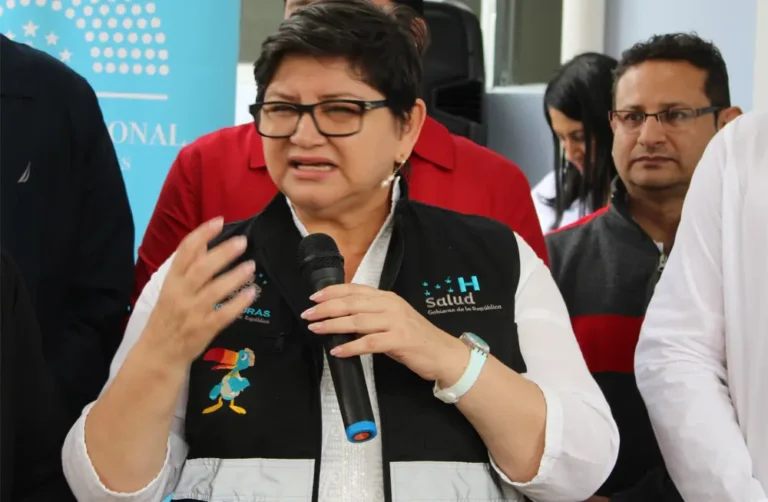 Ministra de Salud, Carla Paredes, ironiza sobre rechazo de préstamo francés para quirófanos del Hospital Escuela 3 Carla Paredes 090125c.jpg