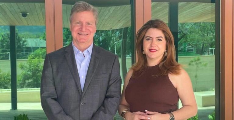 Cossette López y Roy Perrin se reúnen para reforzar apoyo de EE.UU. al proceso democrático en Honduras 21 Cossette Lopez y Perrin LaTribuna