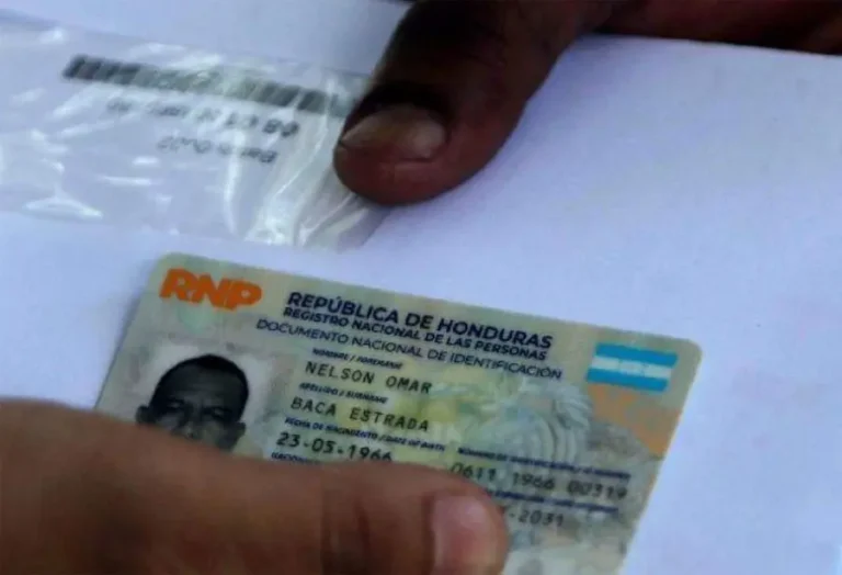 Fundación 15 de Septiembre: RNP retiene 250 mil DNI de hondureños que viven en el extranjero 9 DNI 1.jpg