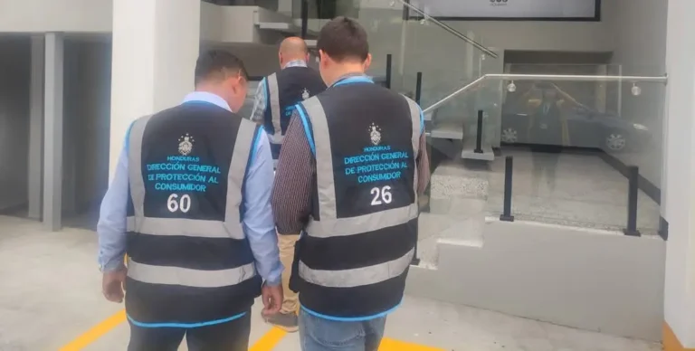 Alerta por red de estafas que opera como agencias de viajes en centros comerciales 23 Direccion de proteccion al consumidor.jpg