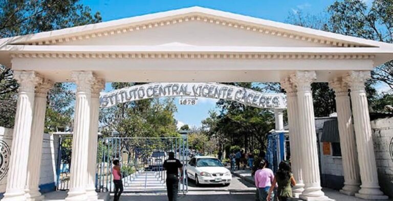 Instituto Central LaTribuna