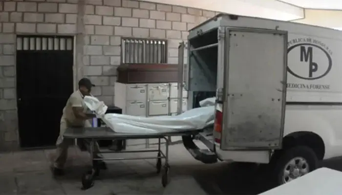 Joven de 25 años apuñala a su pareja tras violenta discusión en la colonia San Miguel 1 MORGUE.jpg 1