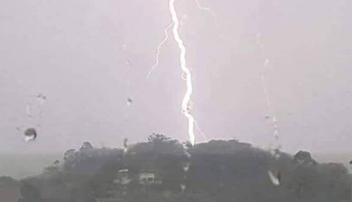 Joven muere tras ser alcanzado por un rayo mientras trabajaba en una camaronera en Choluteca 3 RAYO 1