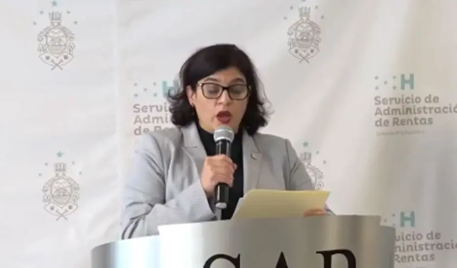 SAR: Las grandes empresas pagan menos impuestos que los trabajadores comunes 1 Rosa Mariana Rios Munguia.jpg