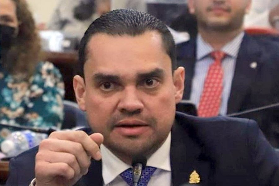 Oposición denuncia intento del oficialismo de aprobar Ley de Justicia Tributaria durante la madrugada 1 Tomas Zambrano 2
