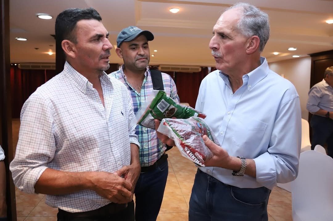 Nasry Asfura se reúne con la Plataforma Nacional Agroalimentaria y escucha al sector productivo 2 WhatsApp Image 2025 05 16 at 17.54.51 1