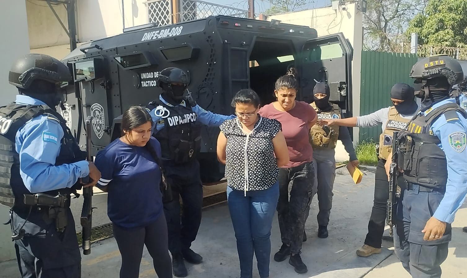 Operación de impacto en Ciudad España desmantela red de extorsión ligada a la Pandilla 18 1 WhatsApp Image 2025 05 22 at 09.33.00