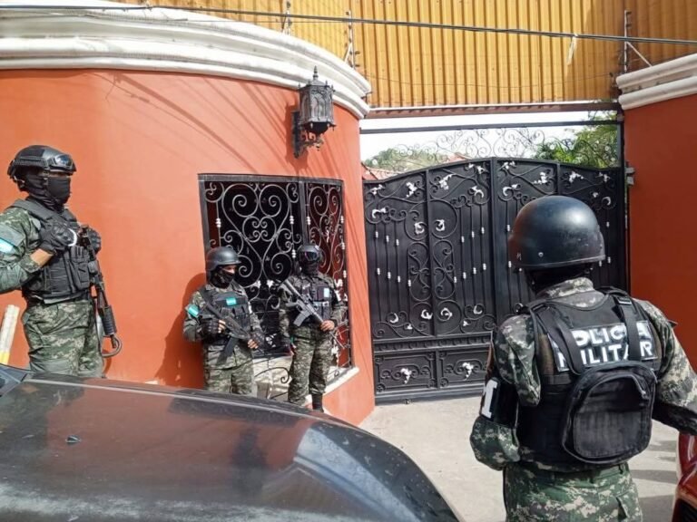 Allanan vivienda de Romeo Vásquez en Tegucigalpa por presunto lavado de activos 1 WhatsApp Image 2025 05 24 at 09.49.32