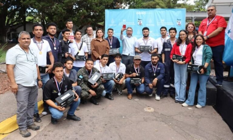 Infop celebra el Día del Aprendiz Trabajador con jornada cultural y competencias 17 WhatsApp Image 2025 05 27 at 14.56.38 1 1 780x470 1