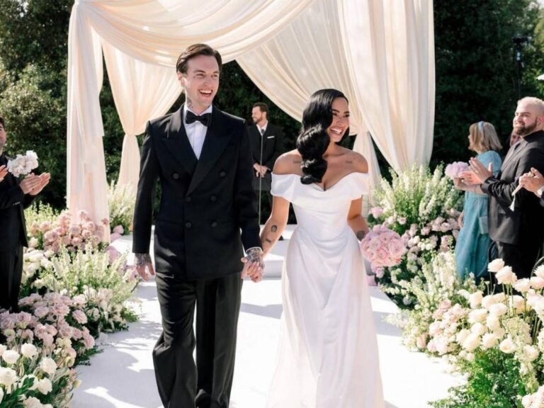 Demi Lovato y Jordan Lutes celebran romántica boda frente al mar en California 5 demi lovato boda 10889371 20250528092445