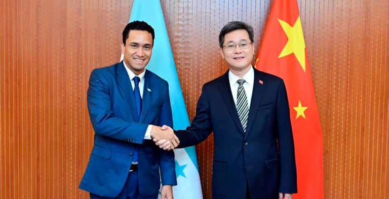 ENEE y empresa china firman acuerdo para reducir pérdidas eléctricas en Honduras 21 enee y empresa china firman acuerdo de reduccion de perdidas