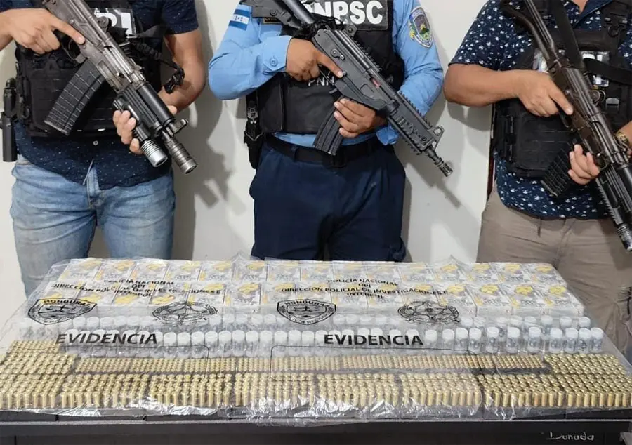 Más de 13 mil cartuchos incautados en Colón: Policía investiga posible red de tráfico de municiones 1 evidencia cartuchos.jpg