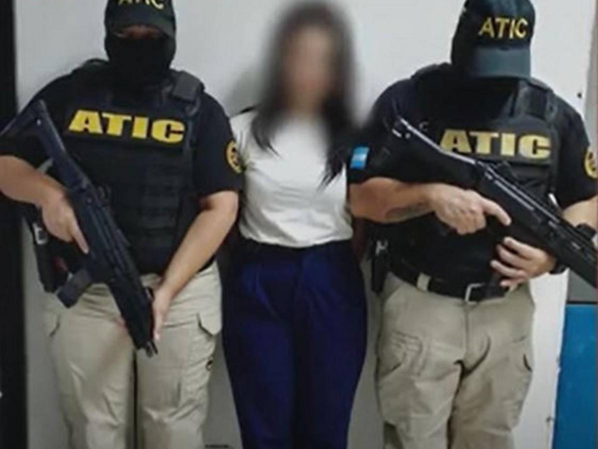 Capturan a Katherine Yulibeht Romero Sorto por presunto abuso sexual de dos menores en San Pedro Sula 1 mujer detenido abuso de menores1 10876766 20250526195451