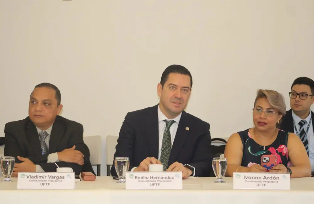 UFTF fortalece tecnología y transparencia electoral en reunión con diplomáticos del G16+ 1 pleno de UFTF.jpg