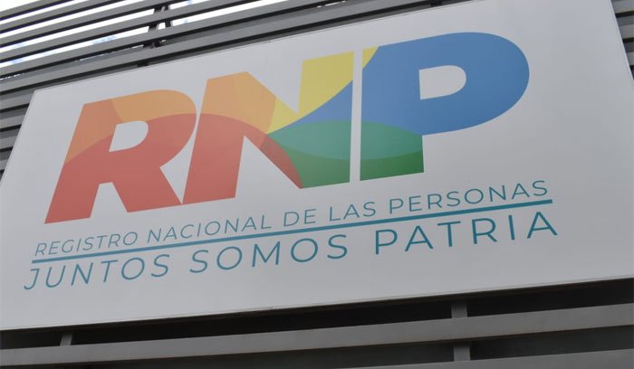 Crece el malestar: protestas cierran oficinas del RNP por cambios domiciliarios 1 rnp 1