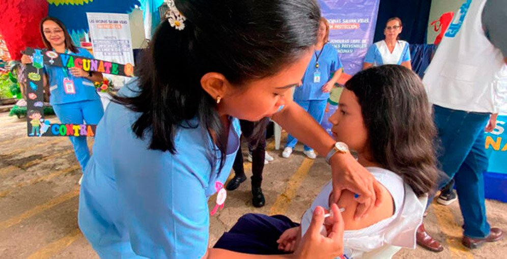 Más de 7,000 menores vacunados contra el dengue en escuelas de Tegucigalpa 1 vacuna contra dengue