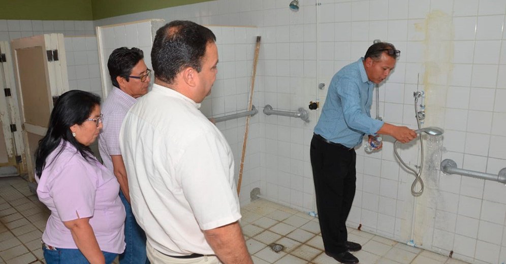 Adultos mayores del asilo San Felipe ya cuentan con agua potable y duchas funcionales 1 ASILO 1