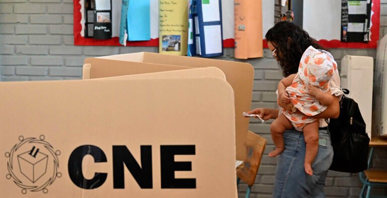 CNE LA GENTE VOTA