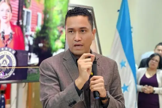 Honduras busca mover revisión con el FMI para evitar tensión en época electoral 1 Christian Duarte.jpg