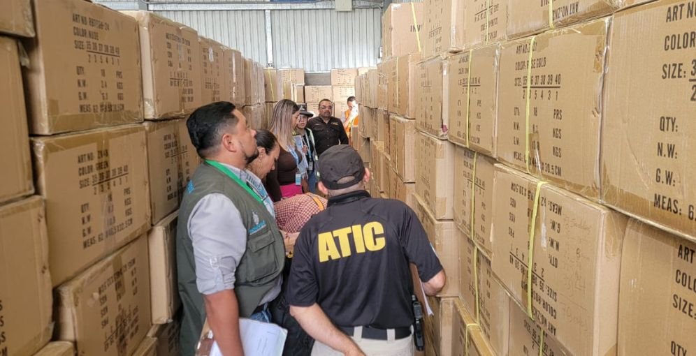 Decomisan más de seis mil artículos en operativo aduanero en Toncontín 1 Decomiso Aduanas LaTribuna