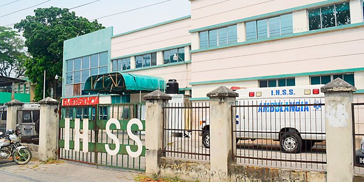 Ante brote de tos ferina, IHSS de San Pedro Sula habilita sala exclusiva para atender casos 1 IHSS de San Pedro Sula tiene listas una sala con 70 camas mas