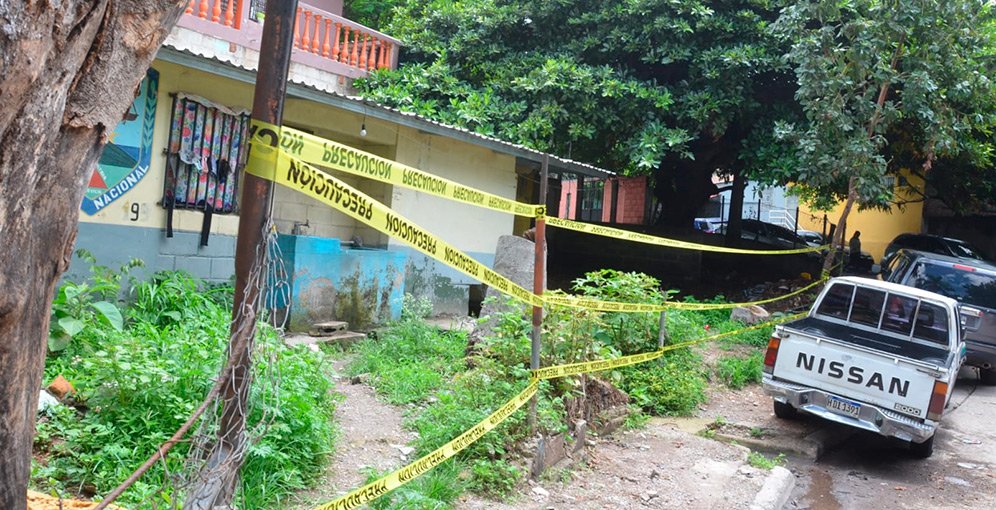 Niños en peligro: Techo de kínder en la Centroamérica Oeste podría colapsar 1 KINDER 6