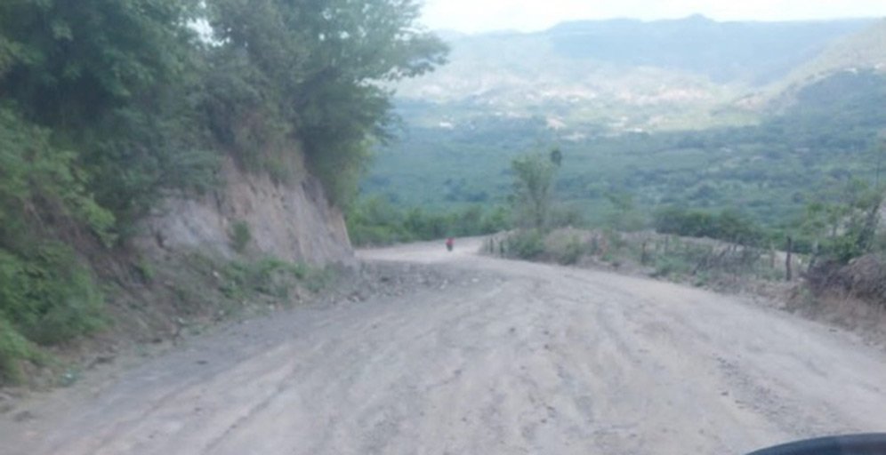 Nueva Armenia exige cumplimiento en la pavimentación de su carretera principal 1 NUEVA ARMENIA 1