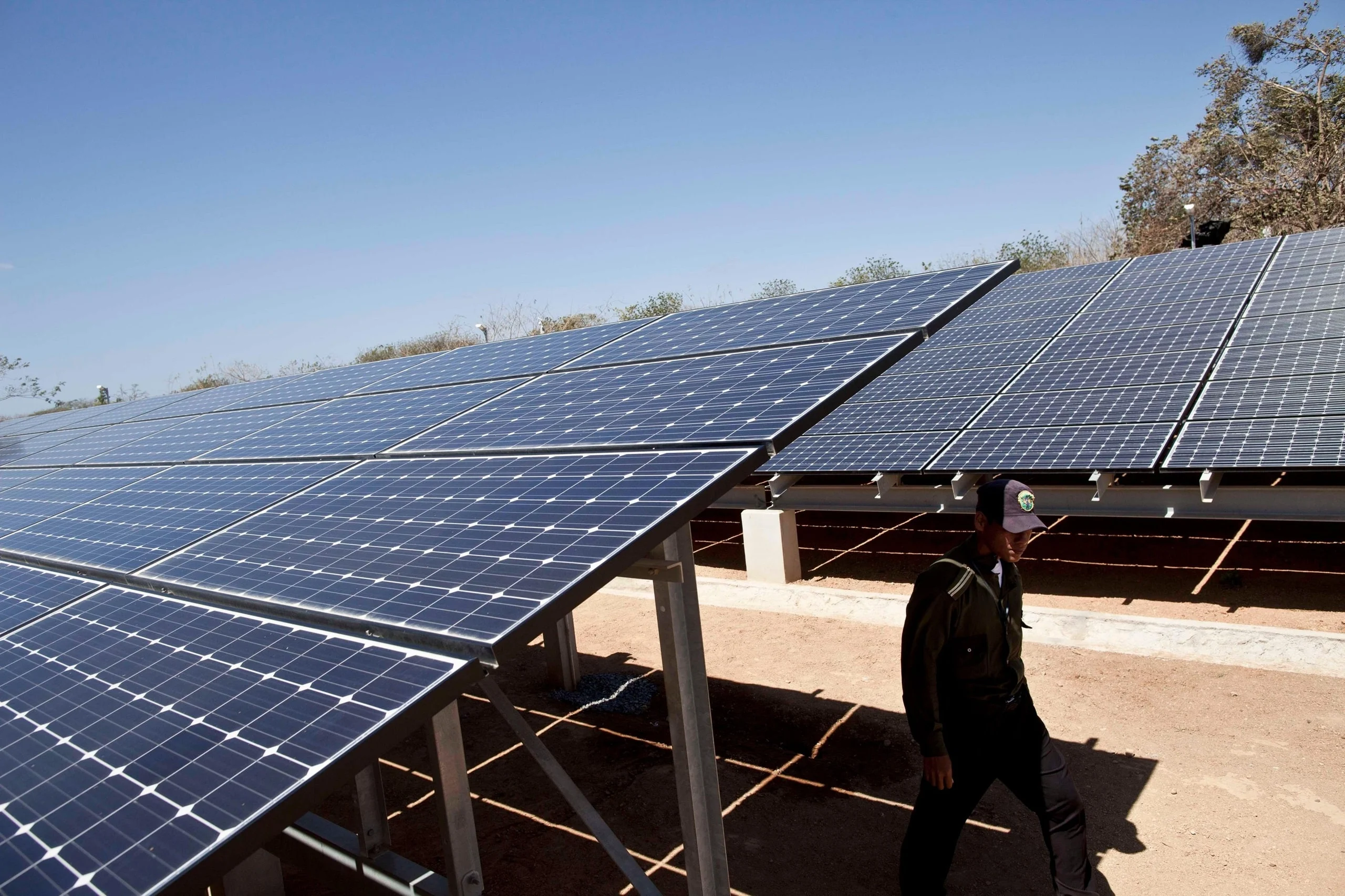 Crecimiento de la energía solar en Latinoamérica impulsado por tecnología china 1 Nicaragua parque energia solar Alamy 2N8371N 2