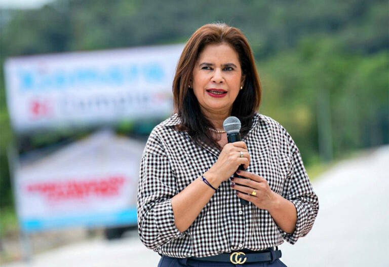 Rixi Moncada promete “cero tolerancia” a la corrupción, pero su partido está en el ojo del huracán 21 Rixi Moncada 231024