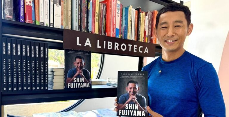 Shin Fujiyama lanza su primer libro “Naranjas Verdes”, una autobiografía de lucha y esperanza 1 Shin Fujiyama publica su primer libro Naranjas Verdes una autobiografia de lucha y esperanza