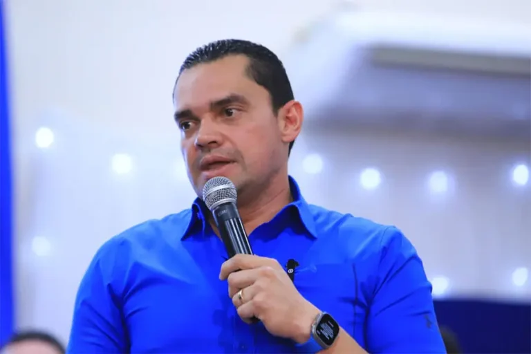 Tomas Zambrano.jpg