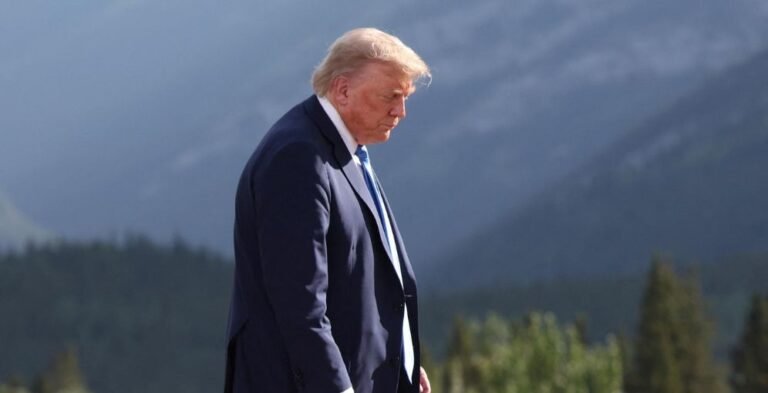 Trump dice que Estados Unidos tiene el control total del espacio aereo irani