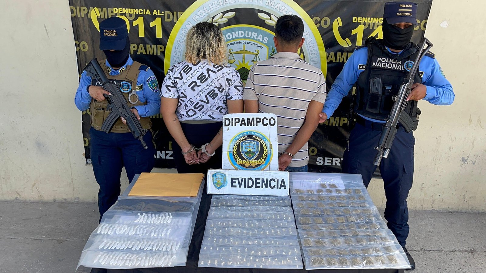 Capturan a dos integrantes de la Pandilla 18 en Tegucigalpa por venta de drogas 2 WhatsApp Image 2025 06 30 at 15.03.11 1 1 scaled