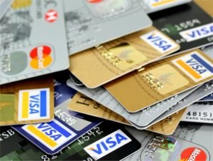 Compras con tarjeta por internet ya no exigirán firmas ni documentos adicionales 1 credit cards 300x226 1