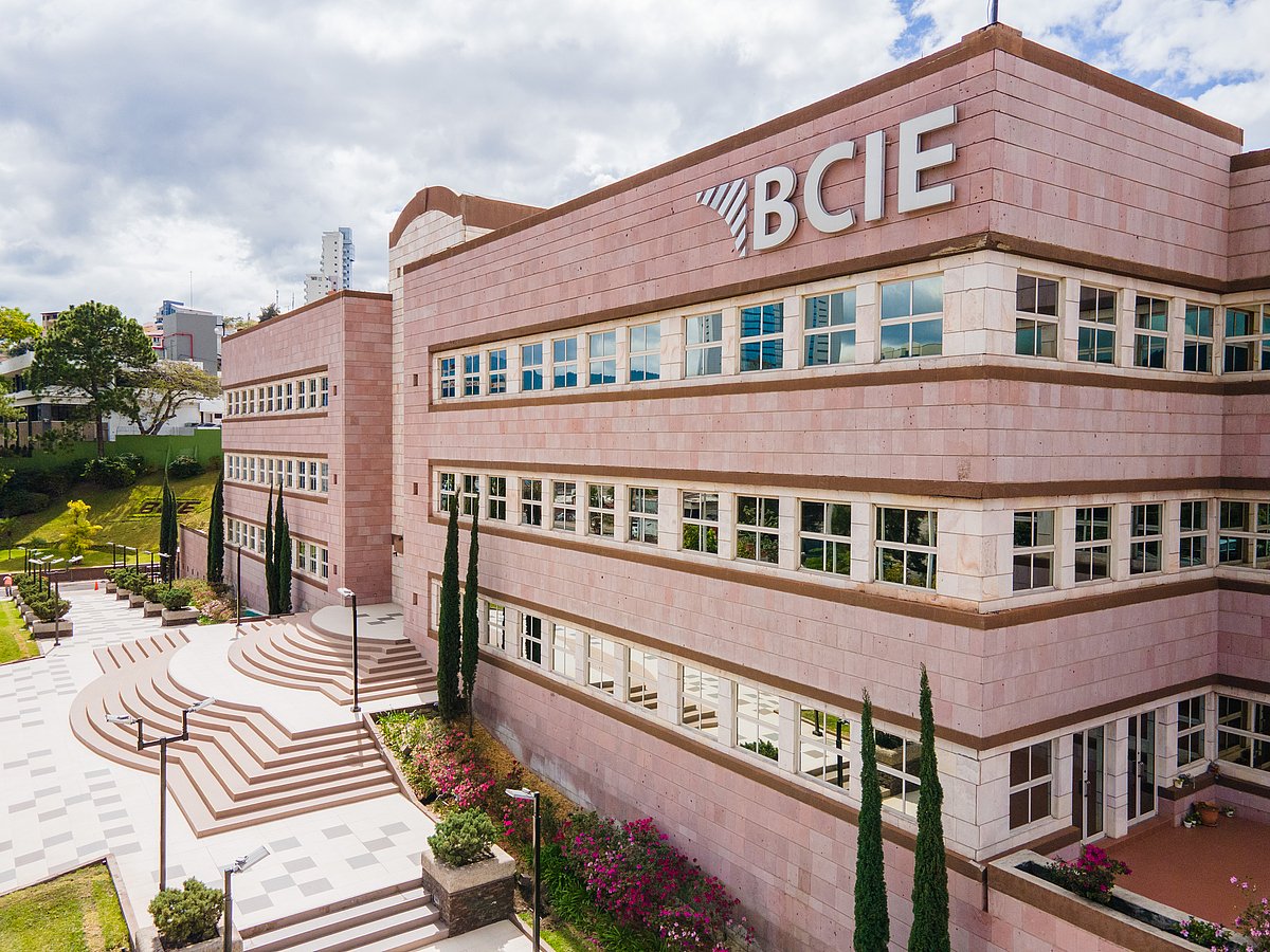 BCIE otorga US$165 millones para modernizar red eléctrica de Honduras 1 csm DJI 0094 1 dbb3d67a9e
