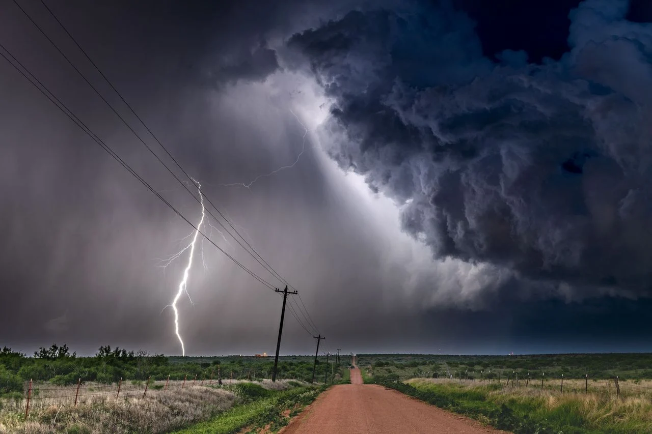COPECO emite alerta por tormentas eléctricas en Honduras: Llamado urgente a la prevención 1 el ciclo vital de las tormentas 247271 1 1280