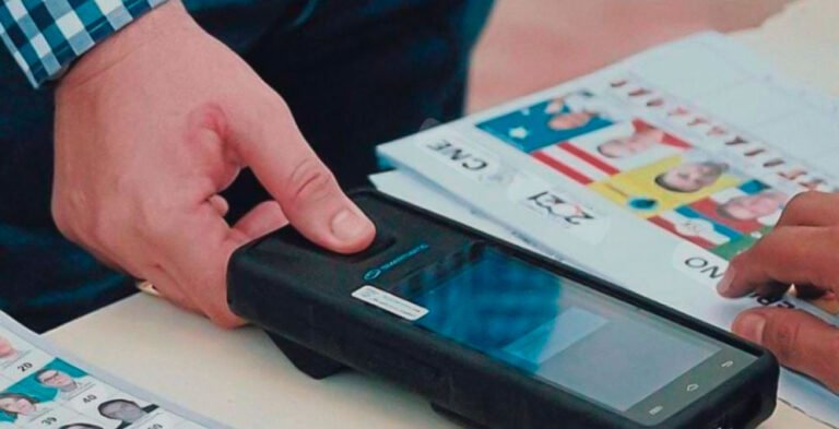 en el limbo casi medio millon de votantes en el exterior