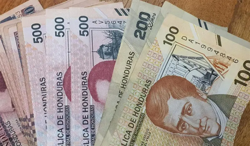 Microempresarios dejarán de recibir L. 2 mil millones por reducción del catorceavo en 2025 1 lempiras dinero honduras.jpg