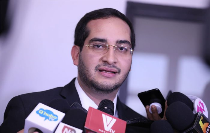 Marco Midence: Bancada del Partido Nacional ingresó al Congreso para defender sus curules 1 marco midence 4