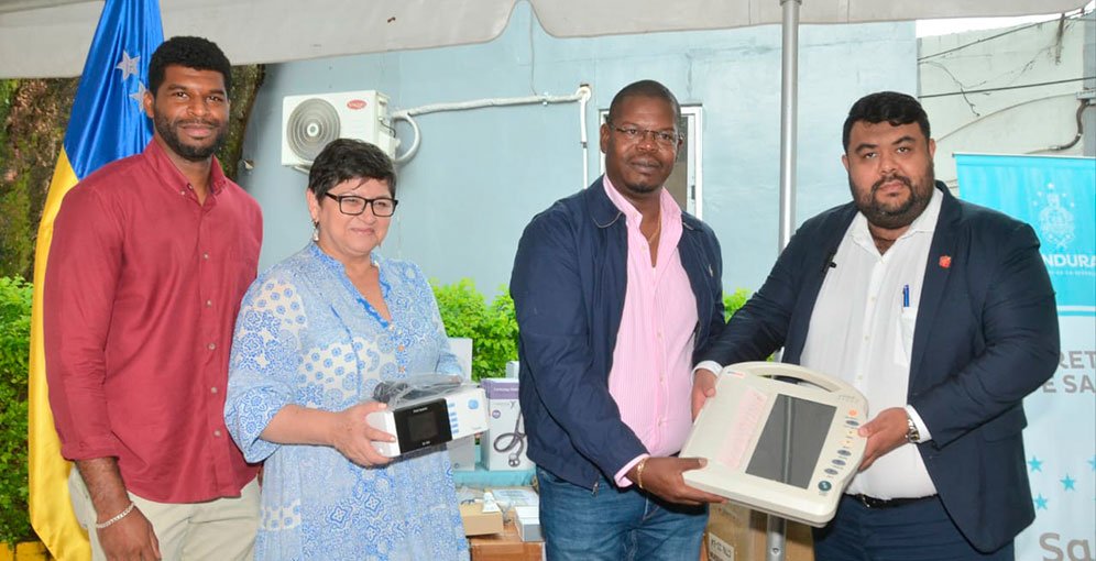 Región Metropolitana recibe moderno equipo médico valorado en L1.5 millones 1 region metropolitana recibe equipo valorado en l1 5 millones 1